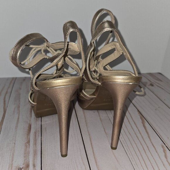 Guess Aurela2 lace up heels in Gold size 7.5 - Picture 4 of 10